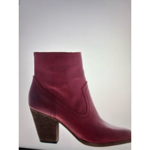 NIB Frye Essa Bootie - Picture 1 of 6